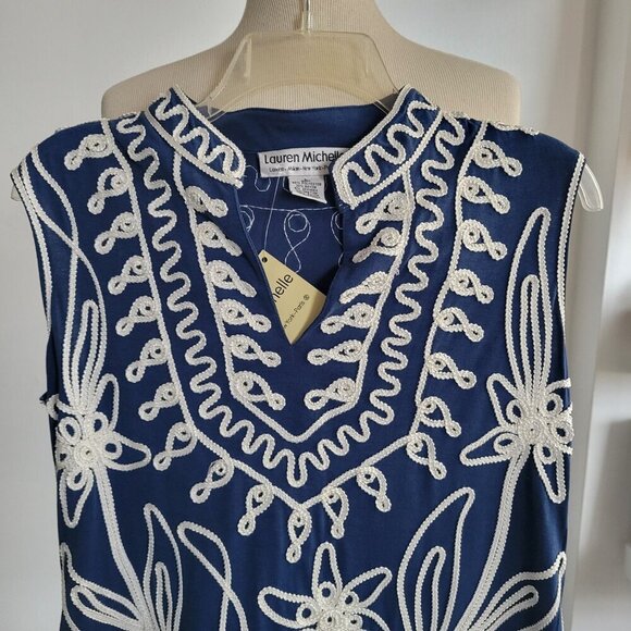 NWT-Lauren Michelle Sleeveless Blue White Stretch Embroidered Top (Size: Large) - Picture 11 of 14